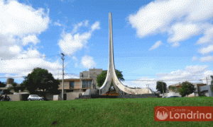 Monumento a Bíblia - Londrina